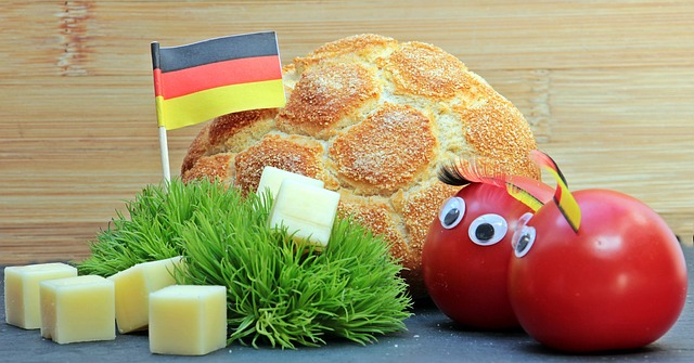 尽管表面上 尽管表面上