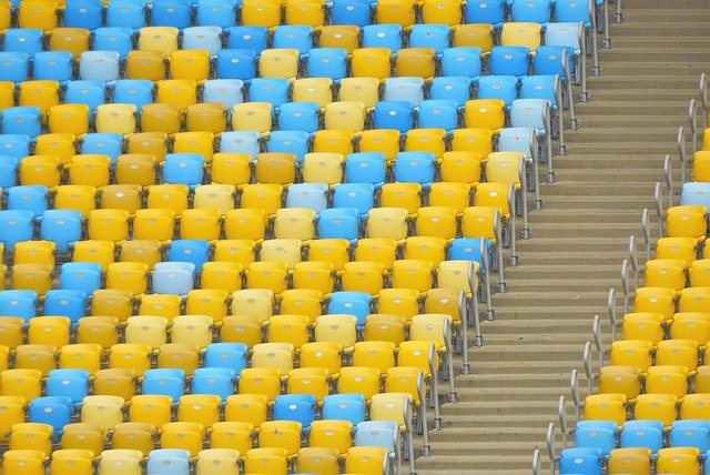 尤其是在中 尤其是在中